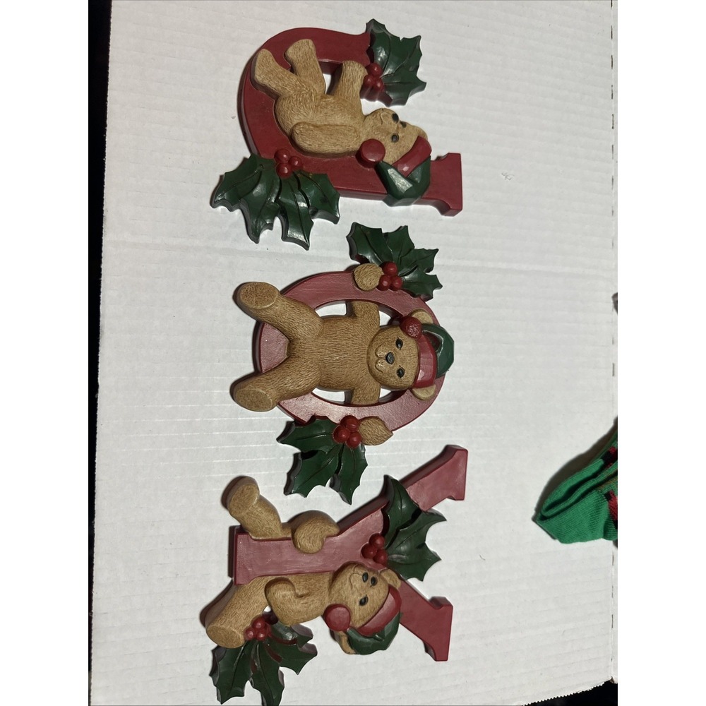 Homco Christmas DECOR JOY 3pc Teddy Bear Wall Hanging Decor Holly & Berries